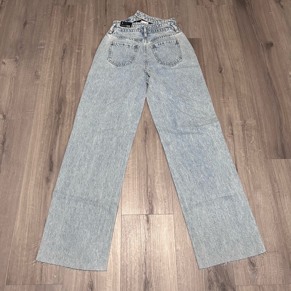 ❥𝖥𝖠𝖲𝖧𝖨𝖮𝖭𝗡𝗢𝗩𝗔: Keep Looking Waistband Straight Leg Jeans - Picture 6 of 12